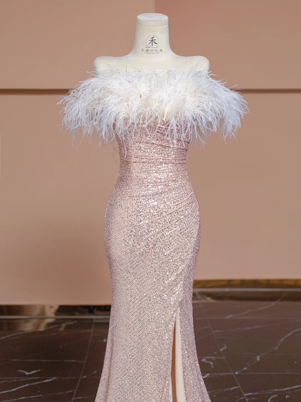 Light pink off-the-shoulder feather neckline, fitted waist, bodycon skirt, long ball gown/bridal dress R8297