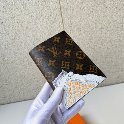 Louis Vuitton Passport Cover Monogram Coated Canvas 14Cm M25753