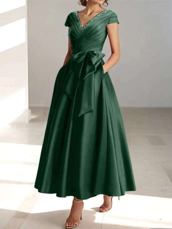 Wonderful A-line/Princess V-neck Short Sleeve Back Zip pocket Mother Of The Bride Dress