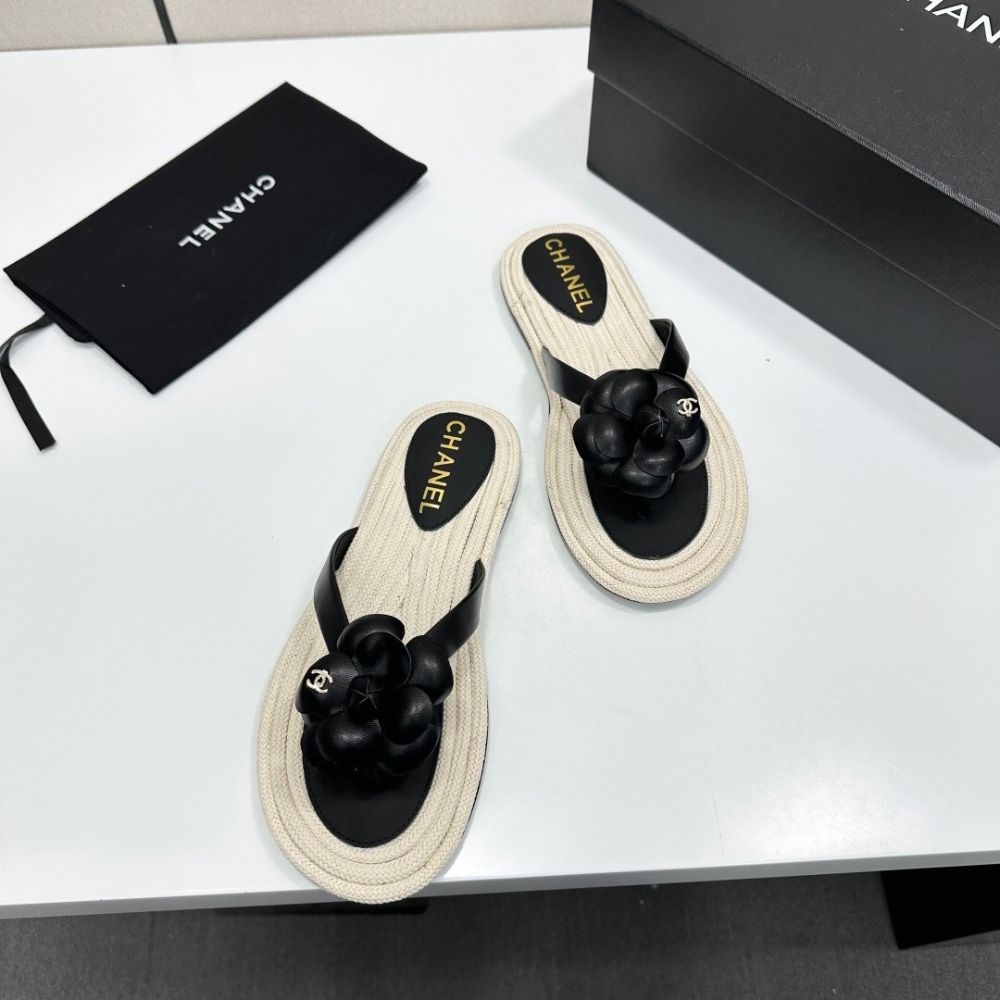 Chanel Thong With Camellia Black