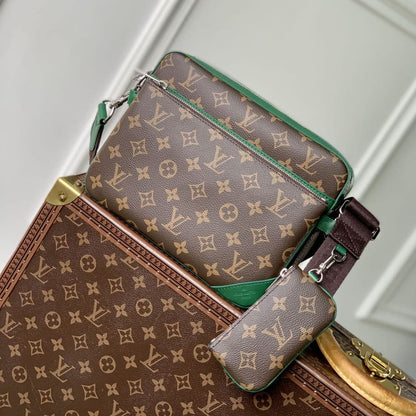 Louis Vuitton Trio Messenger Bag Green 25Cm M12766