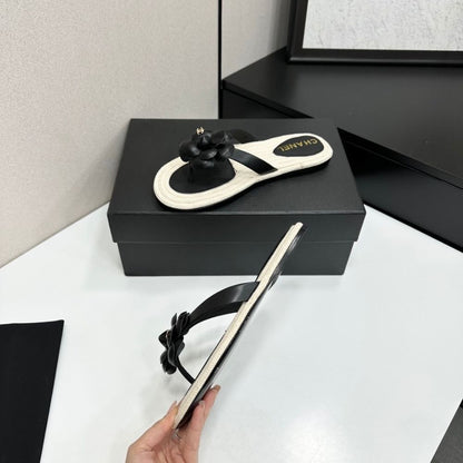 Chanel Thong With Camellia Black
