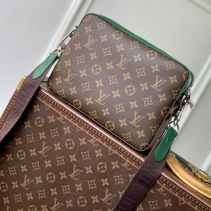 Louis Vuitton Trio Messenger Bag Green 25Cm M12766