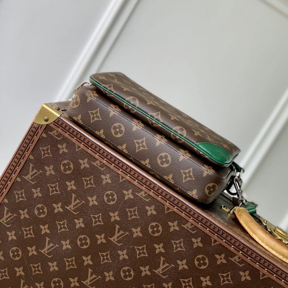 Louis Vuitton Trio Messenger Bag Green 25Cm M12766