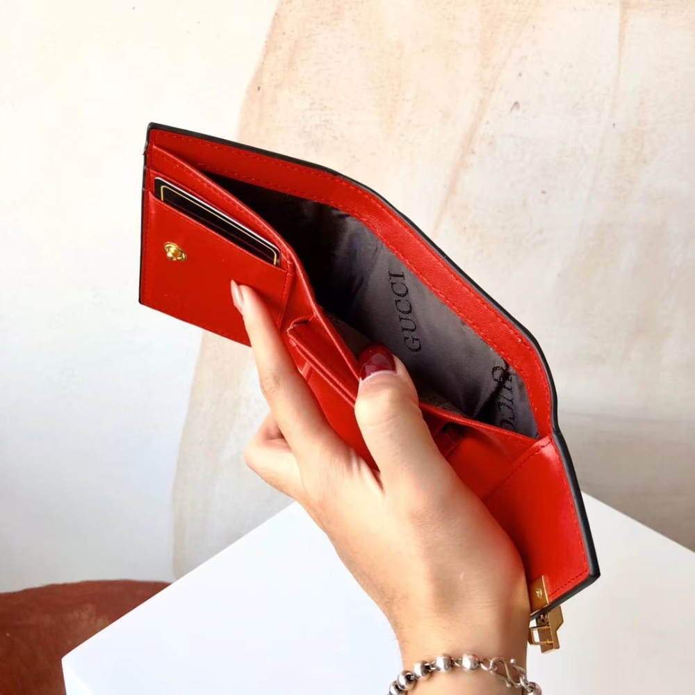 Gucci GG Supreme Padlock Wallet Red And Beige 11Cm