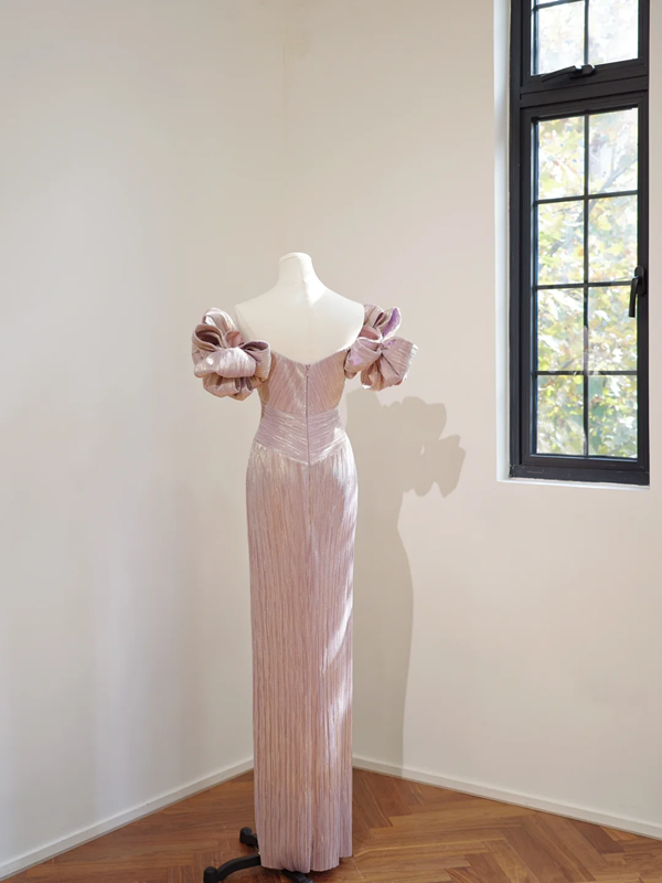Light pink off-shoulder fitted long ball gown R8443