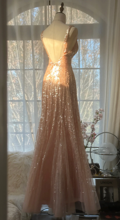 Light pink halter-neck low-cut fitted long ball gown R7703