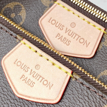 Louis Vuitton Multi Pochette Accessoires Monogram  Khaki 24cm M44813