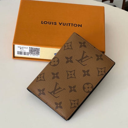 Louis Vuitton Passport Cover Monogram Reverse 14Cm M26571