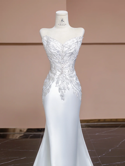 White strapless fitted waist bodycon long ball gown/bridal dress R8299