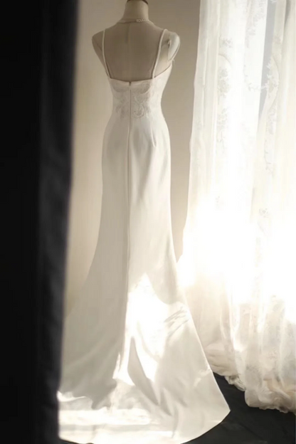 White halter-neck fitted long ball gown R6749