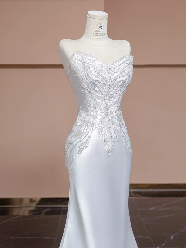 White strapless fitted waist bodycon long ball gown/bridal dress R8299