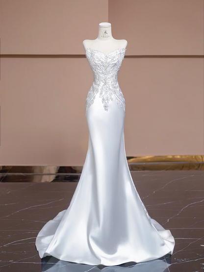 White strapless fitted waist bodycon long ball gown/bridal dress R8299