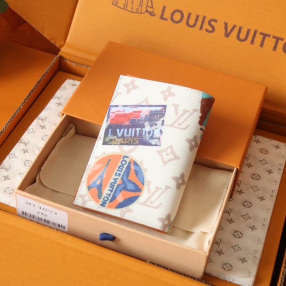 Louis Vuitton Passport Cover Monogram Dune 14Cm M14621