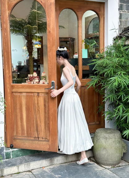 White spaghetti strap, waist-cinched, slim-fit long elegant prom dress R7975