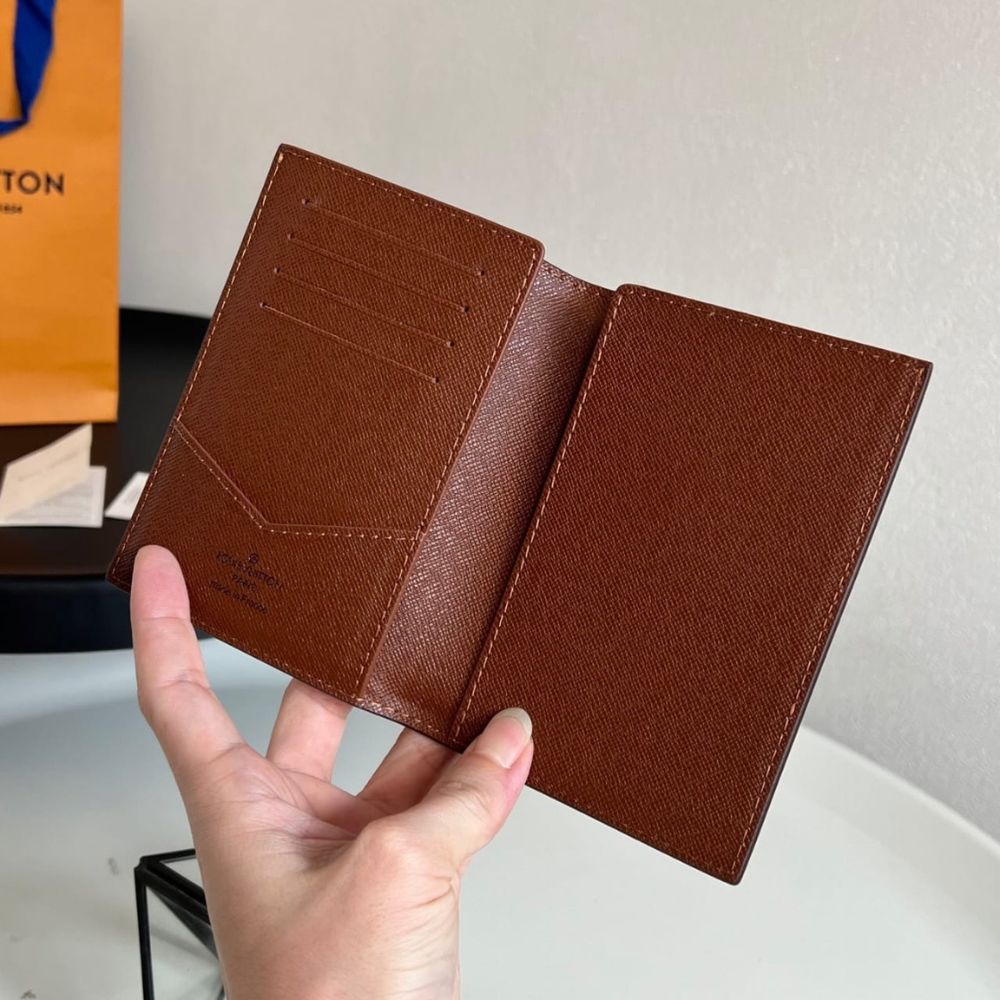 Louis Vuitton Passport Cover Monogram Canvas Brown 14Cm M64502