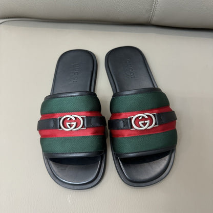 Gucci Men Slide Sandal With Interlocking G Green And Red ‎835091 HAAHH 8449