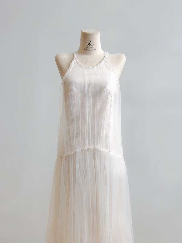 Sexy long white halter-neck ball gown R8187