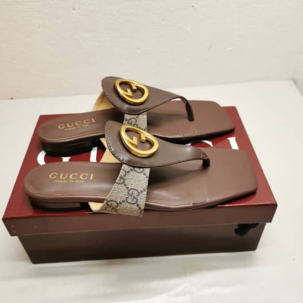 Gucci Blondie Thong Sandals Brown P00810550