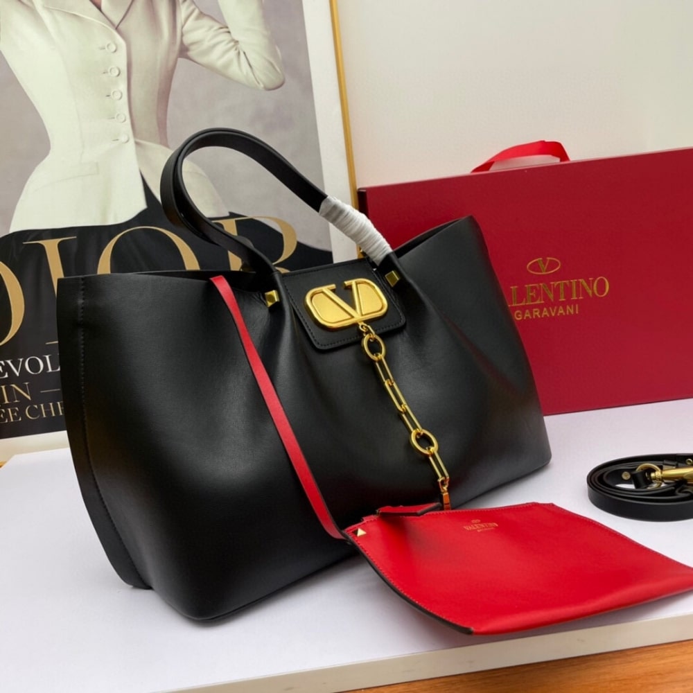 VALENTINO GARAVANI LARGE VLOGO ESCAPE SHOPPER TOTE BLACK 41CM