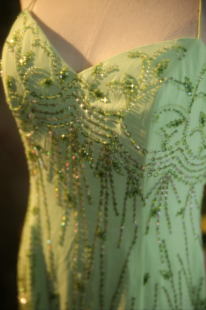 Vintage Lime Green Halter-Neck Beaded Sheath Evening Gown TP5515