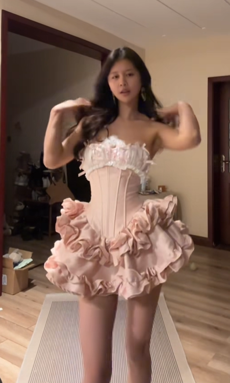 Light pink strapless fitted waist tiered skirt short ball gown R7552
