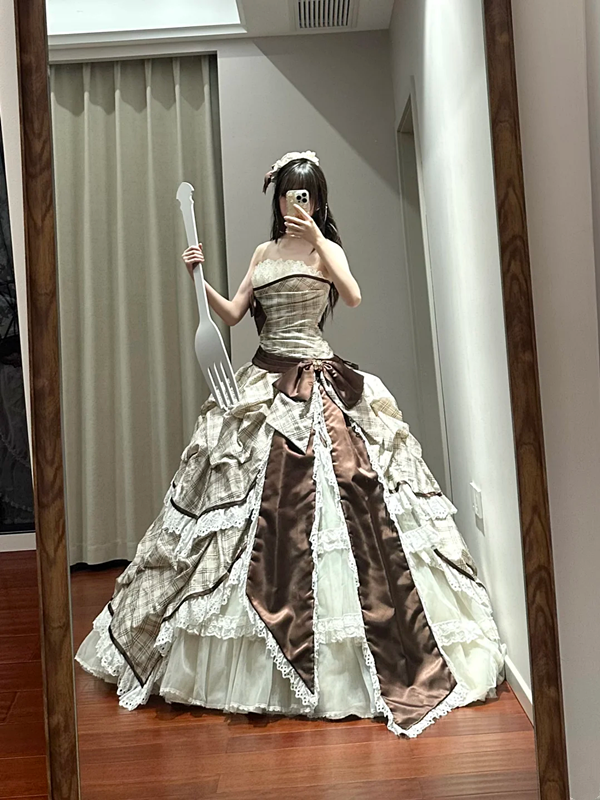 Light brown checkered strapless waist-cinching long ball gown R8636