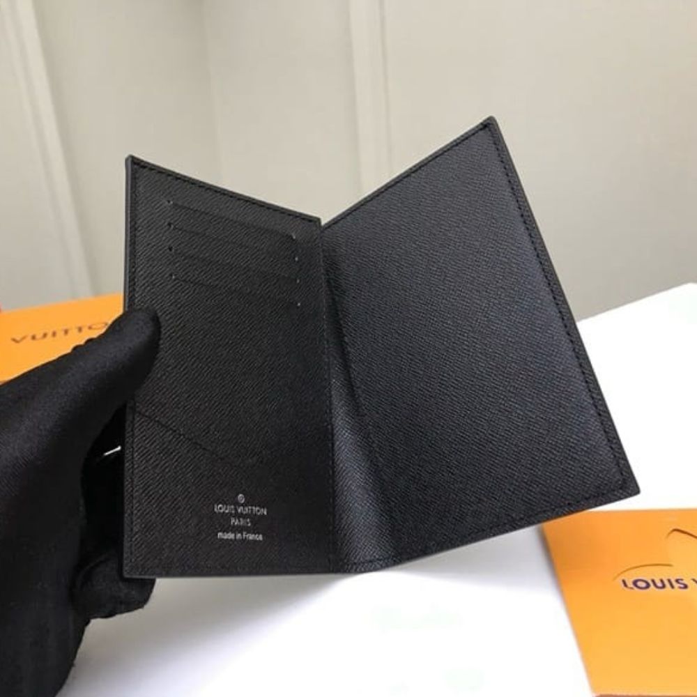 Louis Vuitton Passport Cover Damier Graphite 14Cm N64411