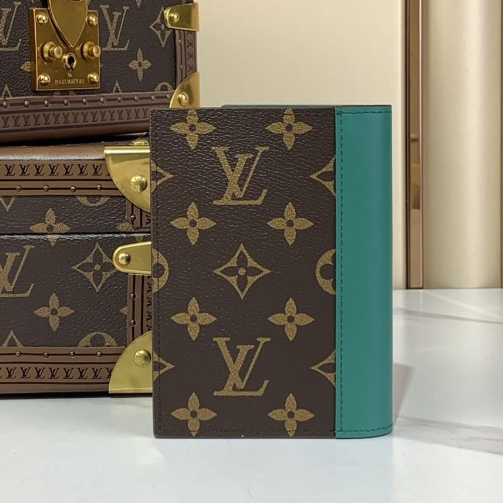 Louis Vuitton Passport Cover Monogram Macassar Borneo Green 14Cm M12823
