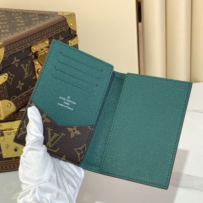 Louis Vuitton Passport Cover Monogram Macassar Borneo Green 14Cm M12823