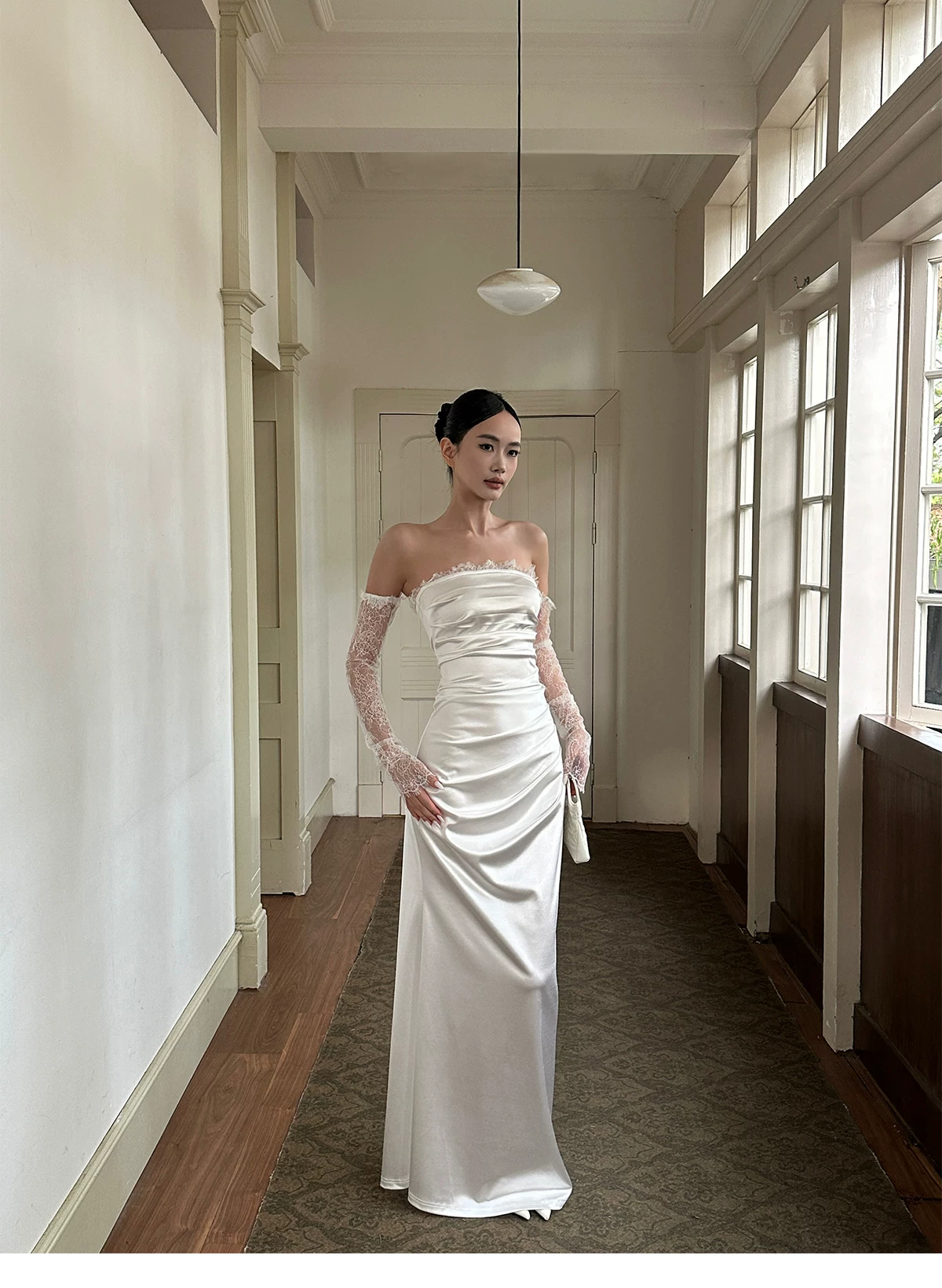 Elegant Ruched Satin Mermaid Wedding Gown with Lace Detachable Sleeves TP5774