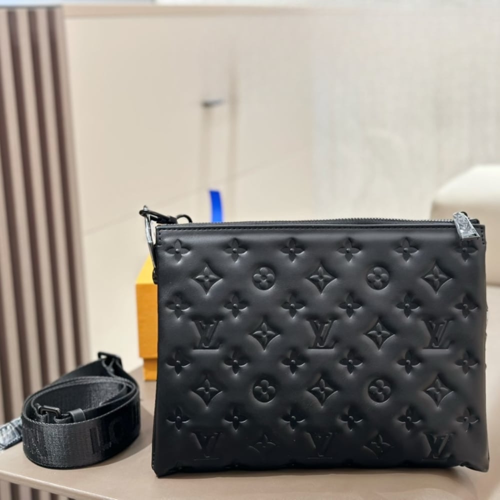 Louis Vuitton Coussin PM Bag Black 27Cm M11370
