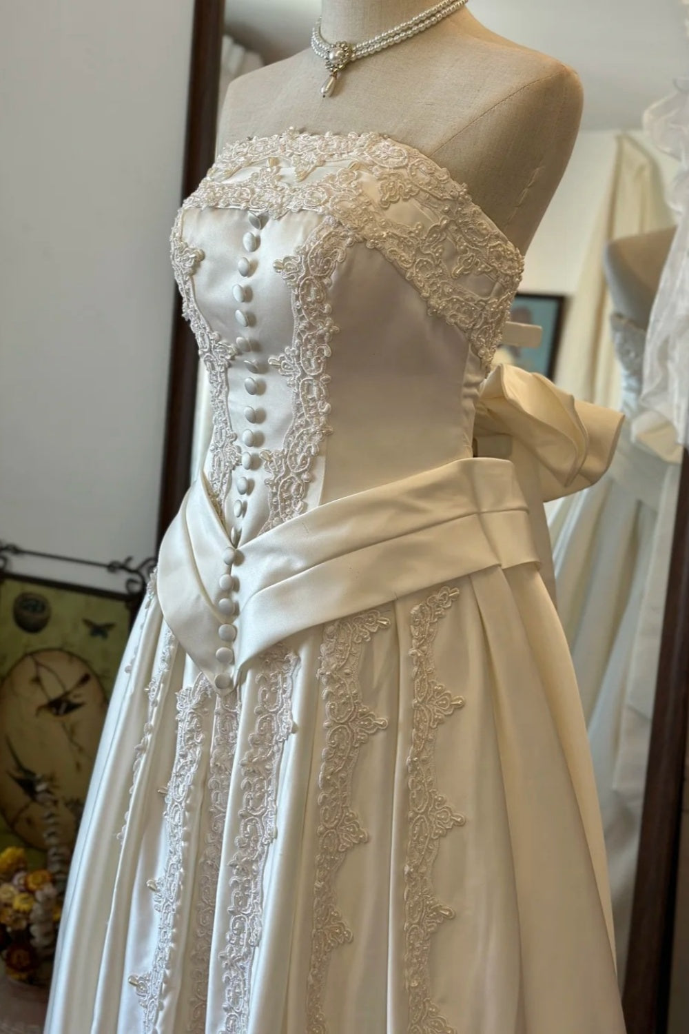 Retro Court Style Cream Satin Lace Strapless Gown - Wedding & Retro Theme Dinner Dress gh6563