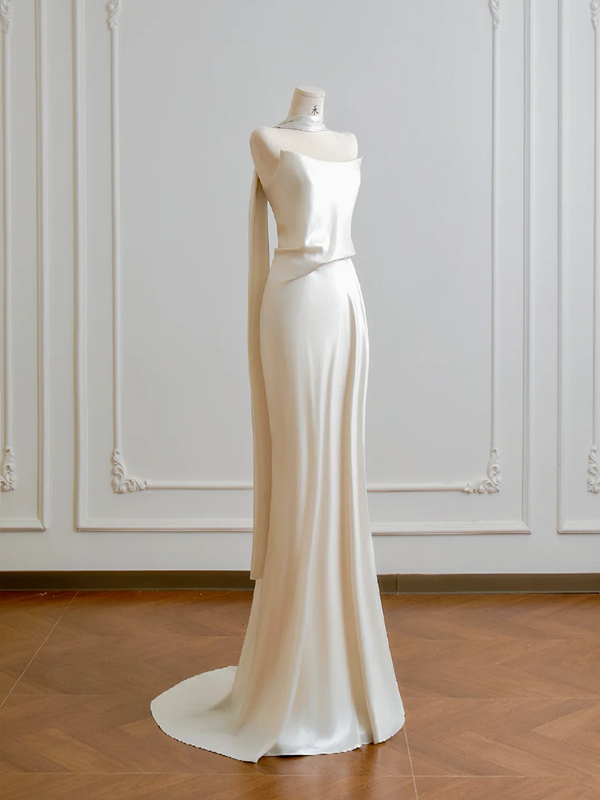 Champagne-colored strapless satin long sexy ball gown R8189