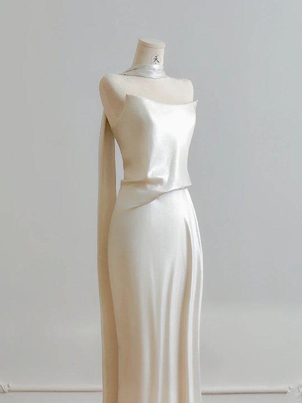 Champagne-colored strapless satin long sexy ball gown R8189