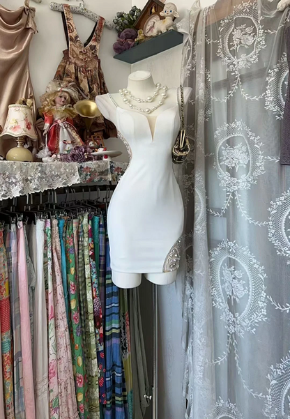 White halter-neck fitted bodycon short ball gown R7586