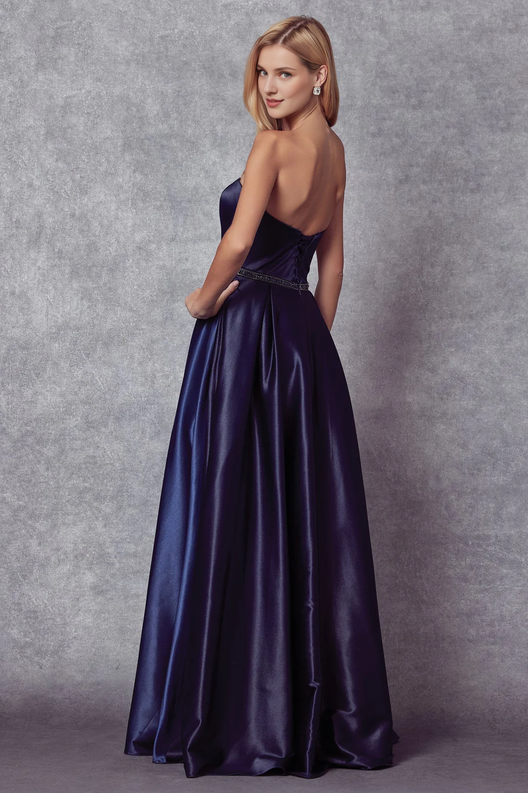 Elegant A-line sweetheart sleeveless satin dress