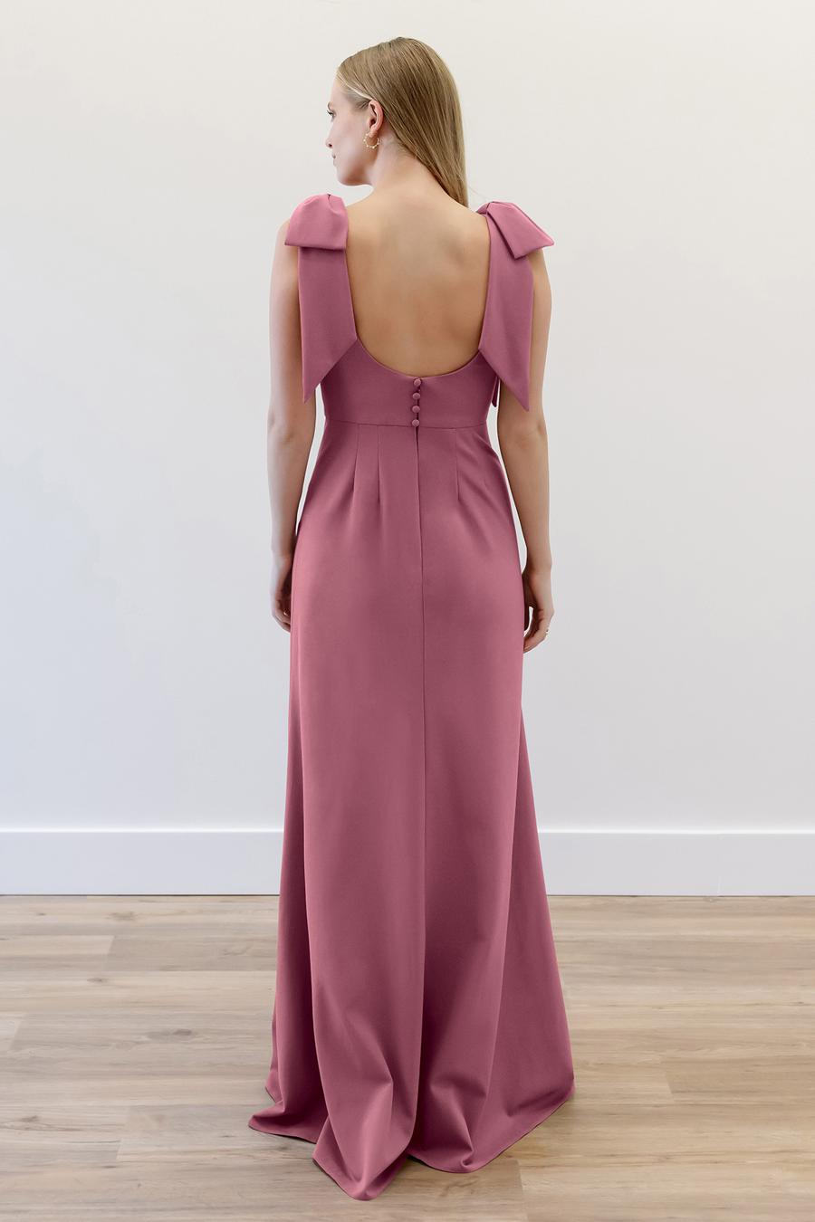 round neck sleeveless bow shoulder strap backless and floor length evening dress