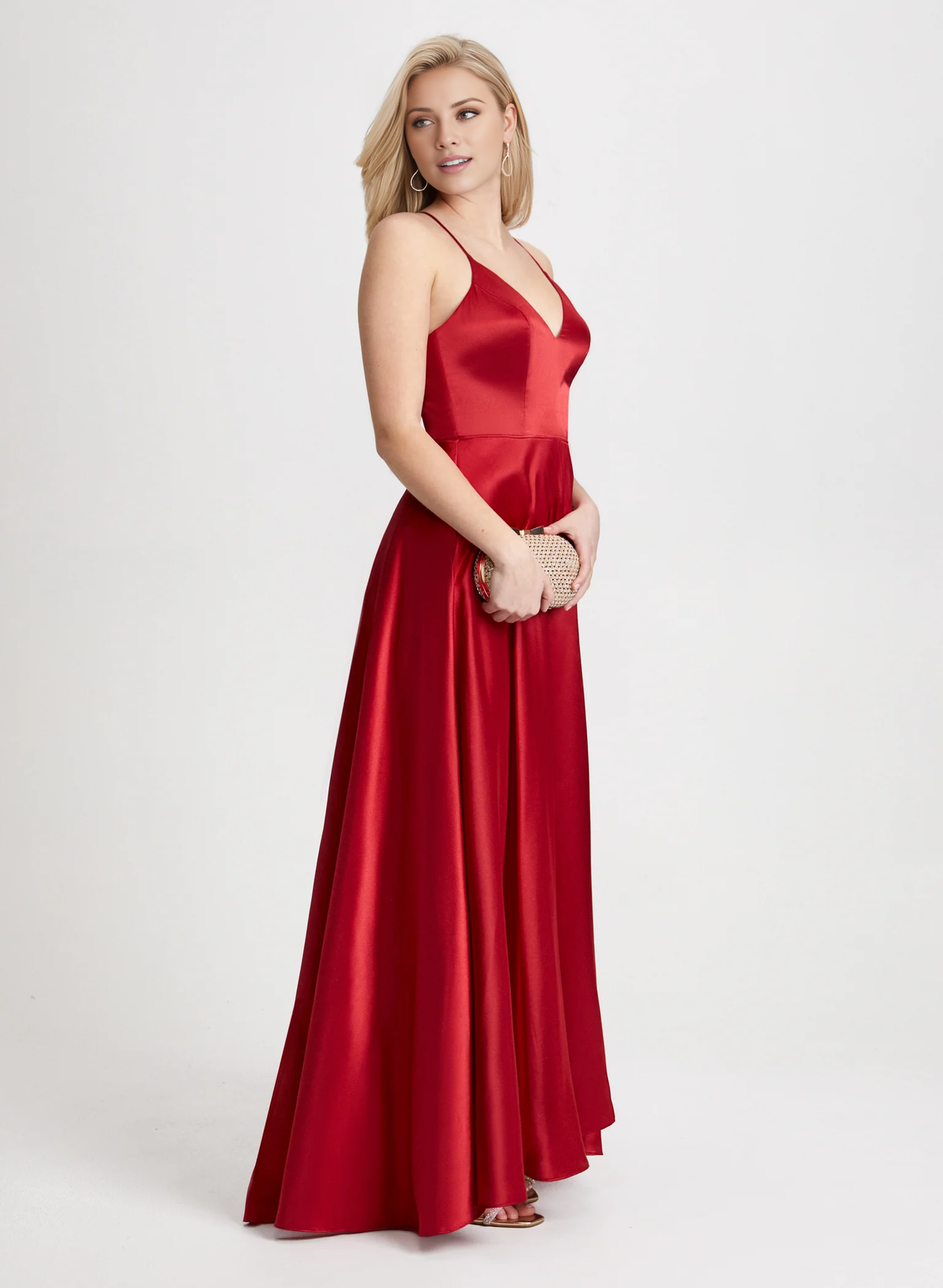 Sweetheart Neck Tight corset with thin shoulder straps and no sleeves Long Prom Dress