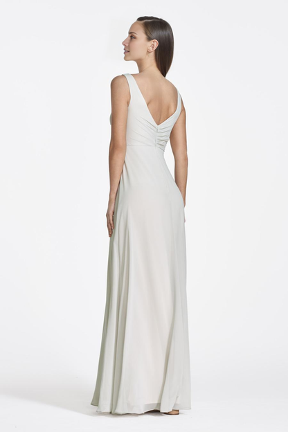 V-neck sleeveless pleated backless and floor length evening dress