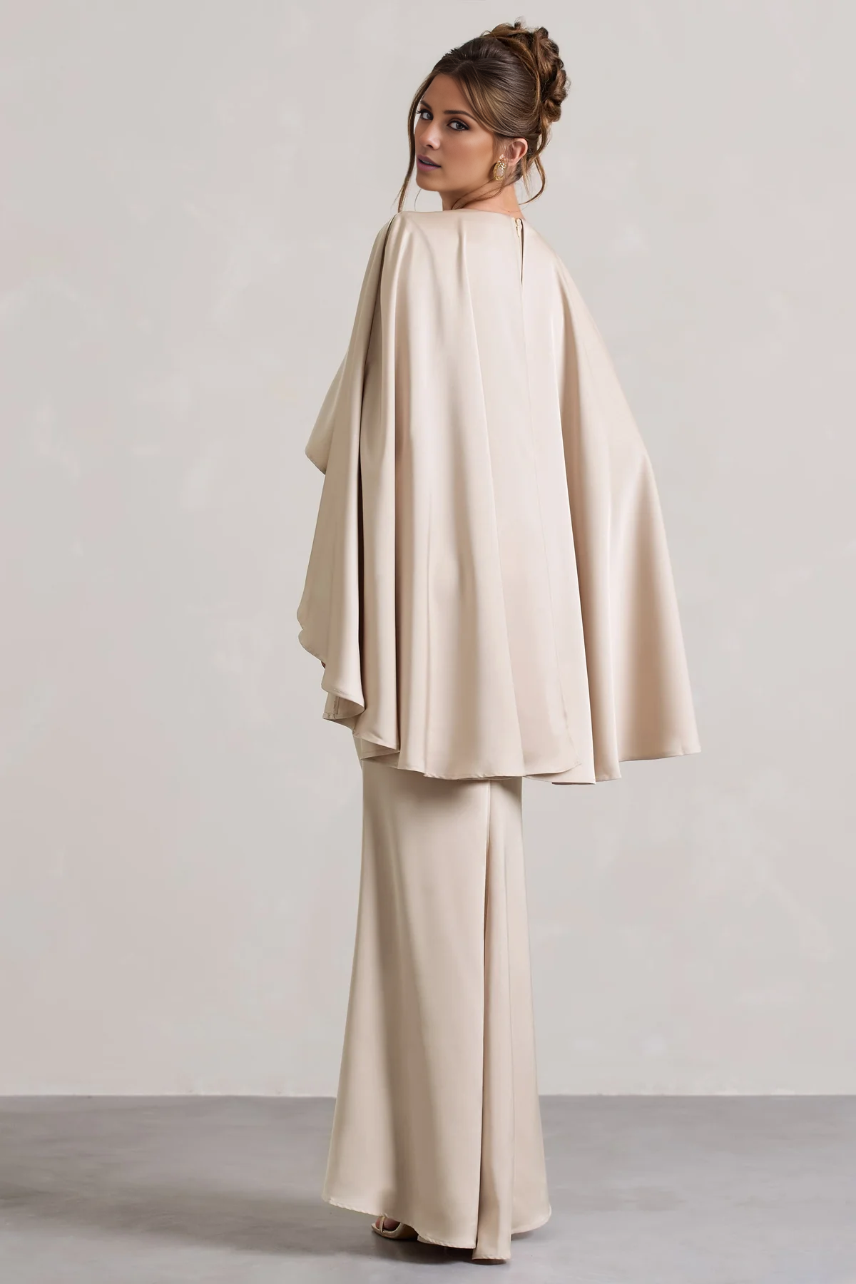 Cloak sleeves satin deep V-neck and floor length evening dress - dress
