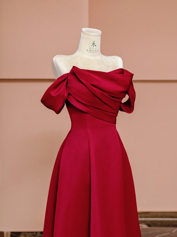 Red off-the-shoulder fitted long elegant ball gown/bridal dress R8422