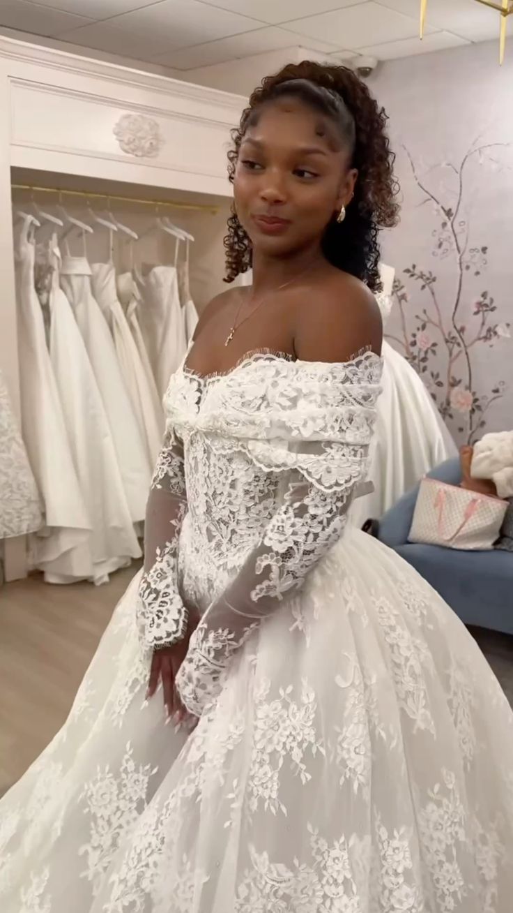 Off Shoulder Lace A Line Wedding Dress Long Sleeves Lace Bridal Gown