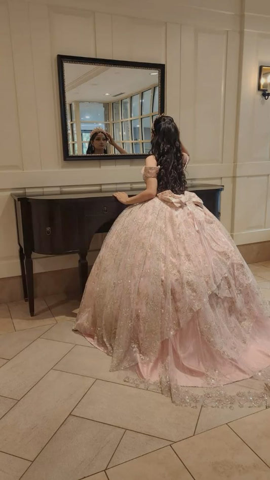 Pink Off Shoulder Design Princess Quinceanera Dresses Sweet 16 Ball Gowns