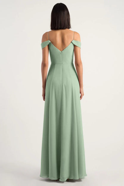 V-neck off shoulder sleeveless thin shoulder strap backless and floor length evening dress