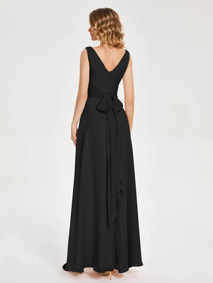 Minimally designed V-neck pocket bridesmaid dress