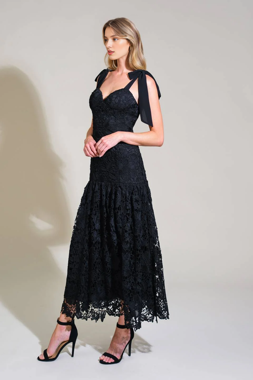 Lace mid length chicken neckline bow shoulder strap dress