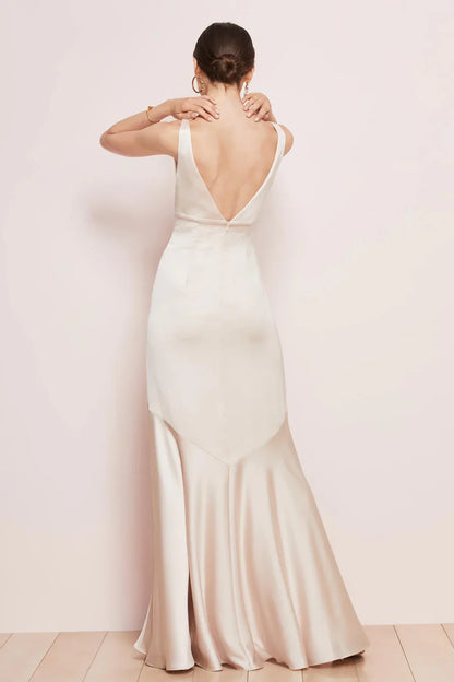 deep V-neck off shoulder sleeveless backless patchwork tail and floor length Prom dress