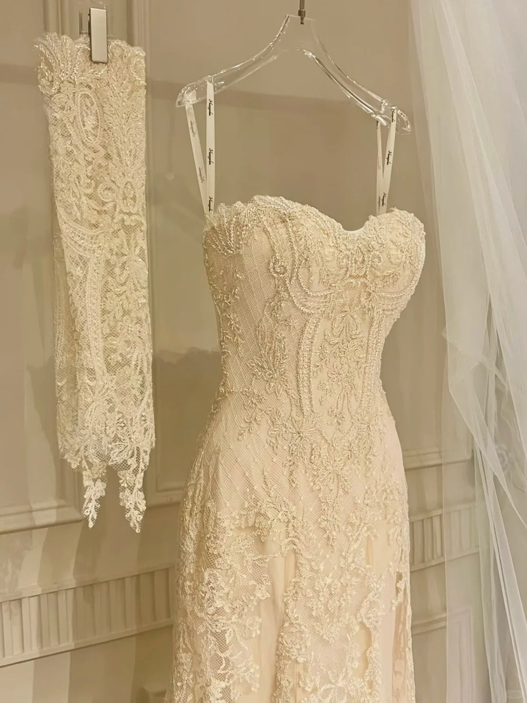 Girlhomeshops-Beautiful exquisite lace long elegant tulle wedding dress prom dress gh5438