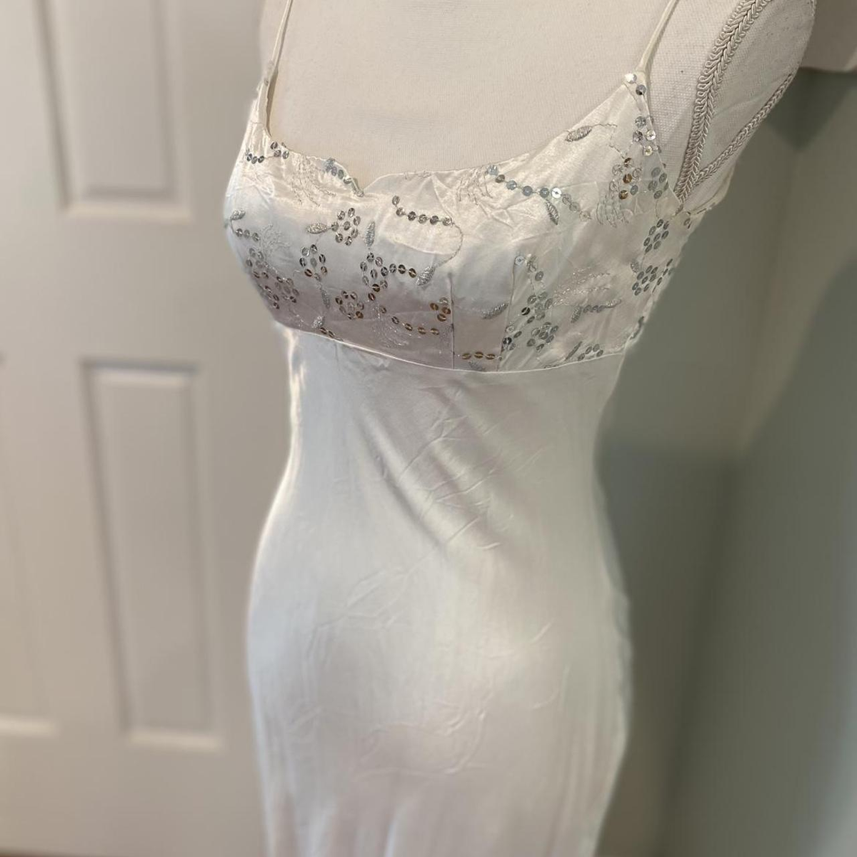 Elegant White Spaghetti Straps Satin Sequin Mermaid Long Wedding Guest Dress Party Dress SP995
